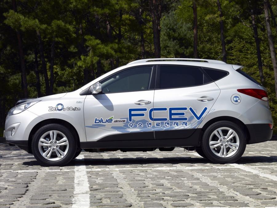  Hyundai ix35 FCEV 2011 года  (фото 2 из 2)